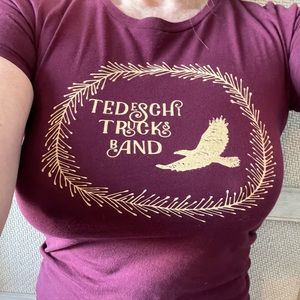 Tedeschi Trucks T-shirt SMALL: Very flattering!